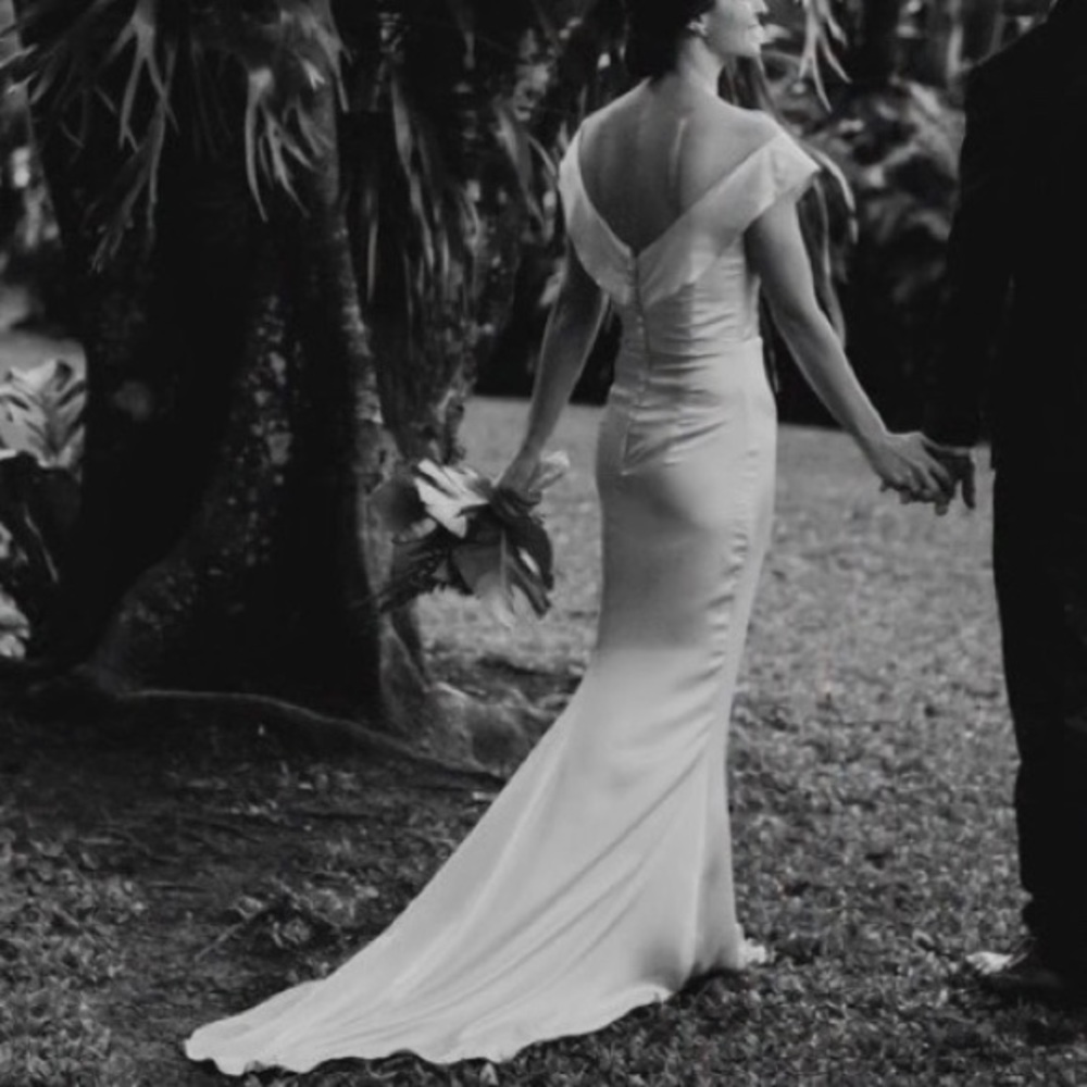 Beautiful crepe mermaid dress